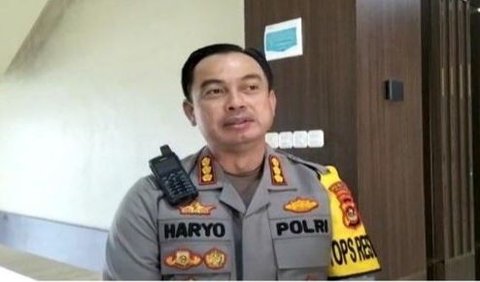 Kapolrestabes Palembang Kombes Pol Harryo Sugihartono mengungkapkan, duel maut itu dilatarbelakangi saling tantang. Lantaran tak ingin malu, keduanya sepakat bertemu di TKP.