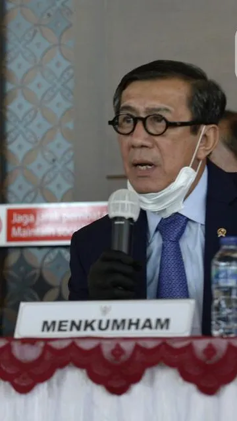 Saat Menteri Yasonna Ungkit 'Dosa' Rocky Gerung Tahun 2020 hingga Colek Polisi