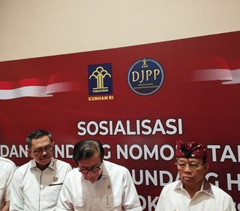 Saat Menteri Yasonna Ungkit 'Dosa' Rocky Gerung Tahun 2020 hingga Colek Polisi