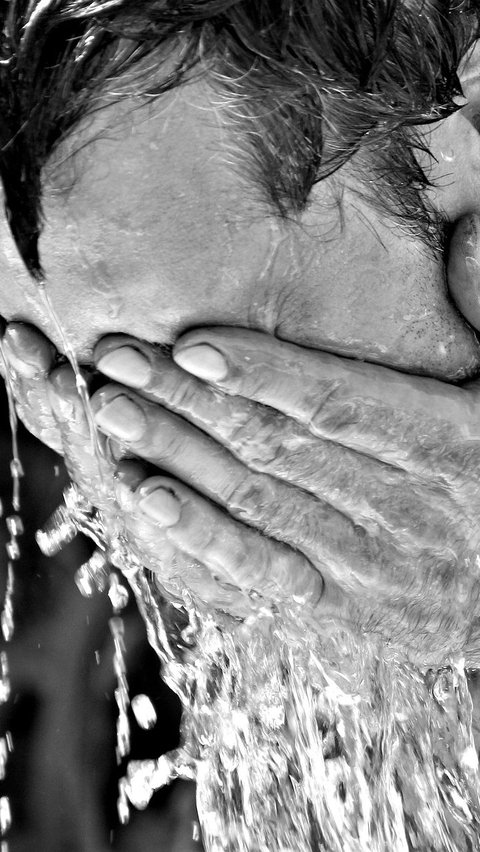 Melihat Cara Orang Baduy Mencuci Muka, Sabunnya Pakai Daun Ini