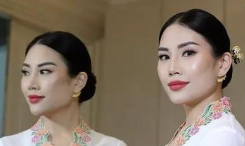 6 Potret Cantik Angela, Putri Hary Tanoesoedibjo Kenakan Kebaya Putih di Istana Berkebaya