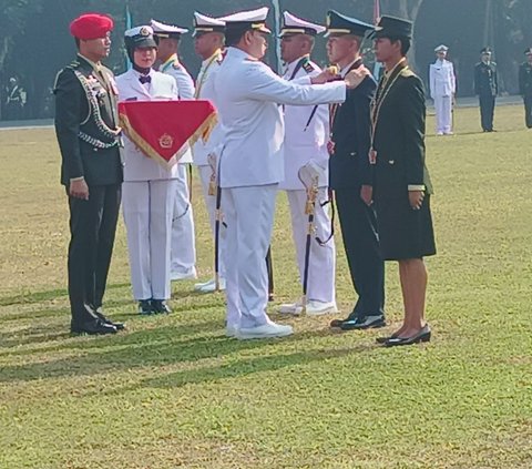 Lantik Perwira Remaja, Panglima Yudo: Harapan dan Masa Depan TNI Terletak di Pundak Kalian