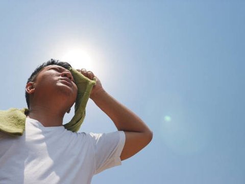Cara Mencegah Heatstroke saat Cuaca Terik, Cegah Komplikasi pada Organ