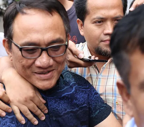 Selain itu, Andi Arief tetap mendorong agar Anies segera deklarasi cawapresnya. Agar seluruh partai yang tergabung dalam koalisi perubahan menyalakan mesin partai untuk meraih kemenangan.
