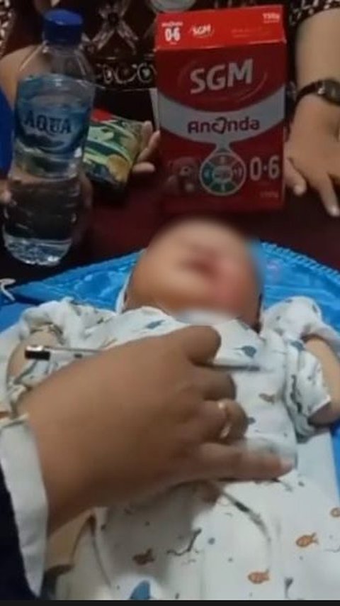 Saat ini bayi perempuan telah ditempatkan di ruang khusus rumah sakit, agar kondisi kesehatannya terjaga. Polisi juga masih melakukan penyelidikan berdasarkan keterangan saksi serta sejumlah petunjuk di lokasi.