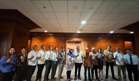 Sekjend BPP HIPMI juga turut mengajukan usulan yang dipandang menjadi realisasi kolaborasi antara organisasinya dengan OJK dalam rangka mendorong pertumbuhan UMKM di Indonesia.