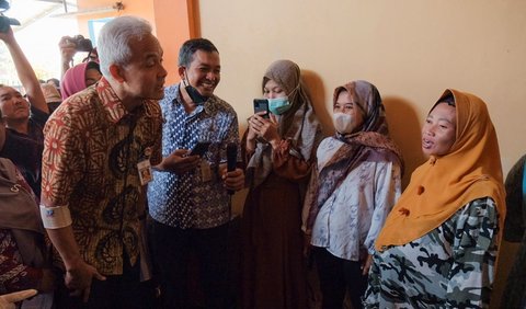 Riza mengatakan, Ganjar memiliki visi antikorupsi, terutama diarahkan kepada generasi muda. Ganjar memberikan pendidikan antikorupsi di sekolah-sekolah yang ada di Jawa Tengah.