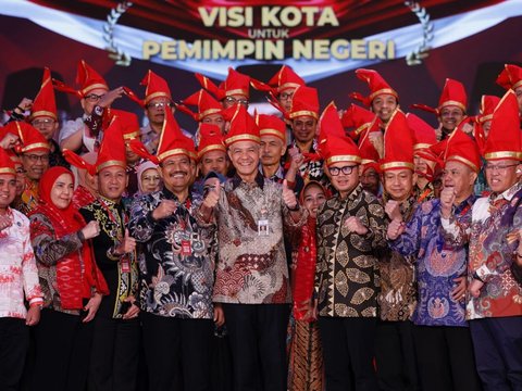 Melihat Komitmen Ganjar Pranowo Melawan Korupsi di Jawa Tengah