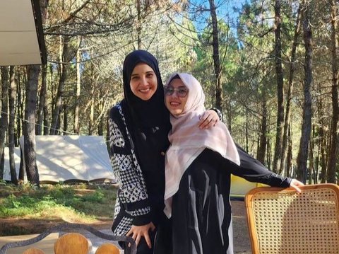 8 Foto Zaskia Sungkar Bersama Ibu Sambung Saat Liburan, Sang Nenek dan Ukkasya Jadi Sorotan