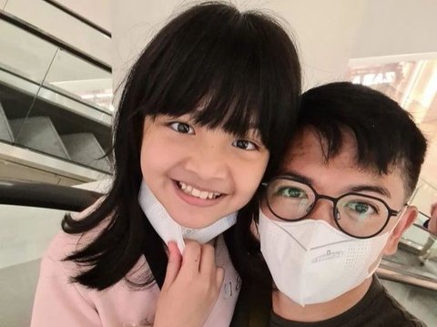 8 Foto Mesra Nicky Tirta Bersama Sang Anak Yang Jelang Dewasa, Bak Pacaran