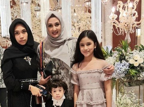 Jarang Tersorot, 8 Foto Cantik Najla Gathan, Sudah Beranjak Remaja