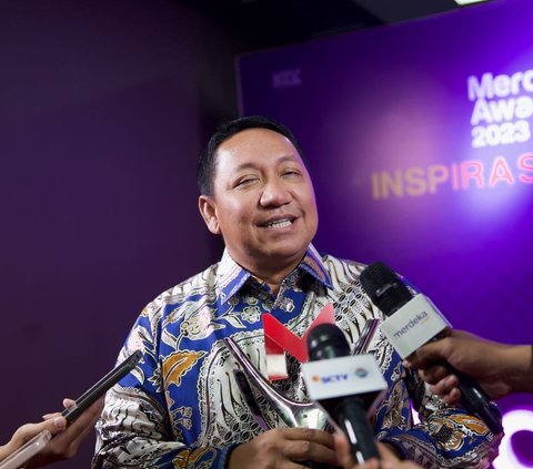 Program Cetak Dokter Antarkan Bupati Taliabu Raih Merdeka Awards 2023