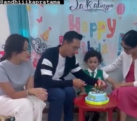 Ulang tahun Saka dirayakan sederhana dengan teman-teman sekolah. Tampak dekorasi sederhana bertuliskan happy birthday. Selain itu Ussy juga menyiapkan kue ulang tahun bertemakan Tayo.