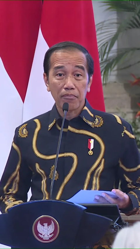 Called Cough-Cough and Now Wearing a Mask, President Jokowi Exposed to Jakarta's Pollution?