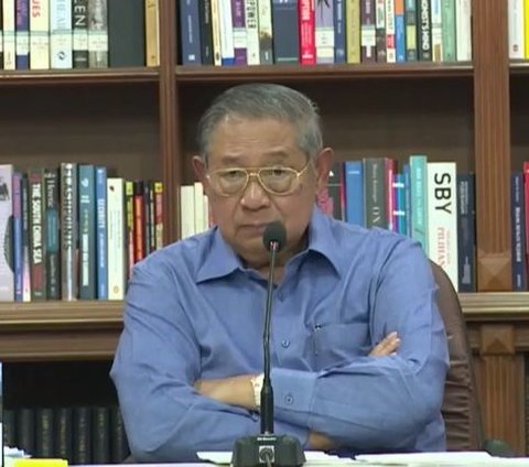 Menurut SBY, manuver Surya Paloh ini melebihi batas kepatutan dan etika politik. Dia menegaskan, manuver tersebut sangat kasar.