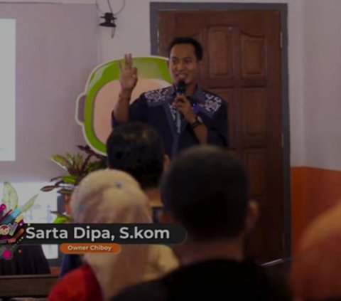 Untuk menggapai cita-cita itu, Sarta sangat optimis. Namun, saat duduk di bangku 3 SMK, ujian besar menimpa Sarta. Sang ibu meninggal dunia. Motivasi hidupnya hilang. Dia bahkan jarang berangkat ke sekolah.