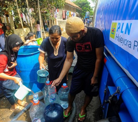 Dalam distribusi tersebut, para relawan memberikan bantuan sebanyak 40 ribu liter air. <br><br>Bantuan tersebut dibagikan kepada ratusan warga terdampak dan langsung habis dalam waktu satu jam.