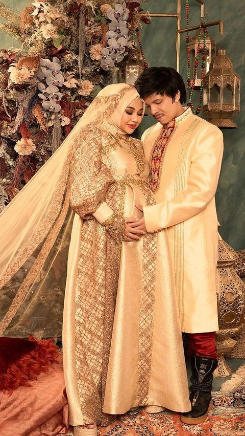 10 Potret Cantik Aurel Hermansyah saat Pemotretan Maternity Terbaru, Usia Kehamilan Kini Menginjak 7 Bulan