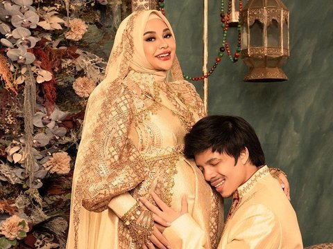 10 Potret Cantik Aurel Hermansyah saat Pemotretan Maternity Terbaru, Usia Kehamilan Kini Menginjak 7 Bulan