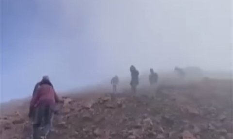 Viral Balita Diajak Mendaki Gunung Kerinci Saat Kabut Tebal, Ini Penjelasan Pengelola