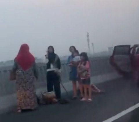 Kronologi Anggota TNI Lawan Arah di Tol Layang MBZ Sebabkan Kecelakaan Beruntun