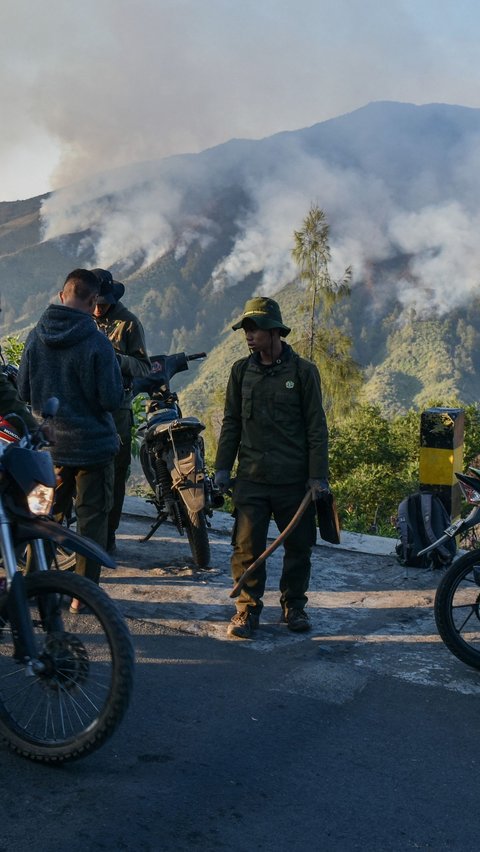 Selain itu, warga yang tinggal di kawasan tersebut juga kemungkinan mengalami dampak  seperti masalah kesehatan pada sistem pernapasan.