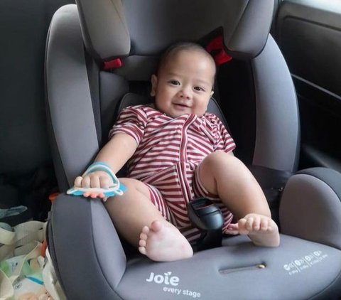 Wajahnya Tak Lagi Dirahasiakan, Ini Sederet Potret Lucu Baby Mikail, putra Henny Rahman dan Alvin Faiz yang Disebut Mirip Yusuf