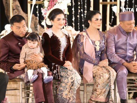 Akhirnya Full Team, Intip Momen 7 Bulanan Kehamilan Aurel Hermansyah