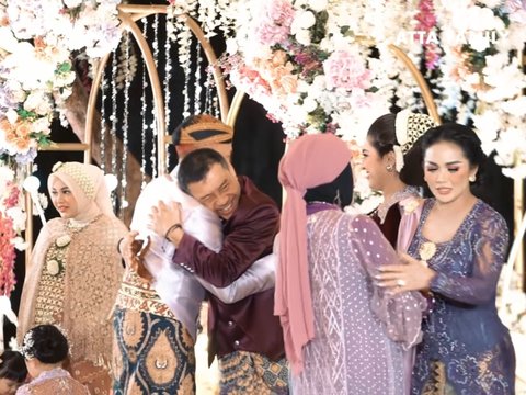 Akhirnya Full Team, Intip Momen 7 Bulanan Kehamilan Aurel Hermansyah