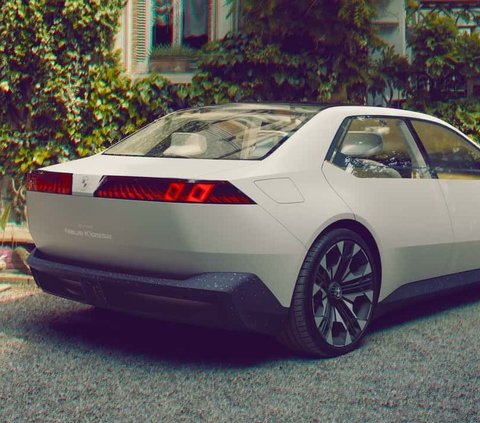 Dari beberapa sumber, BMW berencana mengadopsi teknologi BMW Vision Neue Klasse ini ke model SUV yang akan menambah jajaran model futuristiknya.
