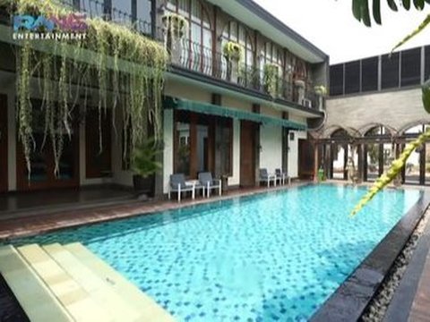 11 Foto Rumah Mewah Milik Zulkifli Hasan Bak Istana, Nagita Syok Ada Pintu Rahasia