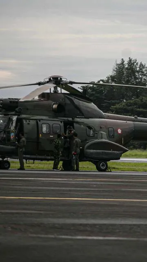 Tinjau Area Industri di Cilegon, Jokowi Naik Helikopter Super Puma dari Monas<br>