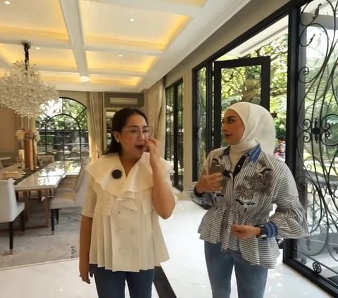 12 Potret Rumah Putri Zulkifli Hasan yang Super Mewah Bak Istana, Nagita Slavina Melongo Lihat Walk In Closet-nya