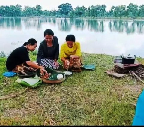 Setiap kali selesai tradisi Kebyak Rowo, karang taruna dan warga setempat kembali menabur benih ikan ke waduk. Adapun selain tradisi Kebyak Rowo, Waduk Rowo Glandang juga dibuka untuk pemancingan.