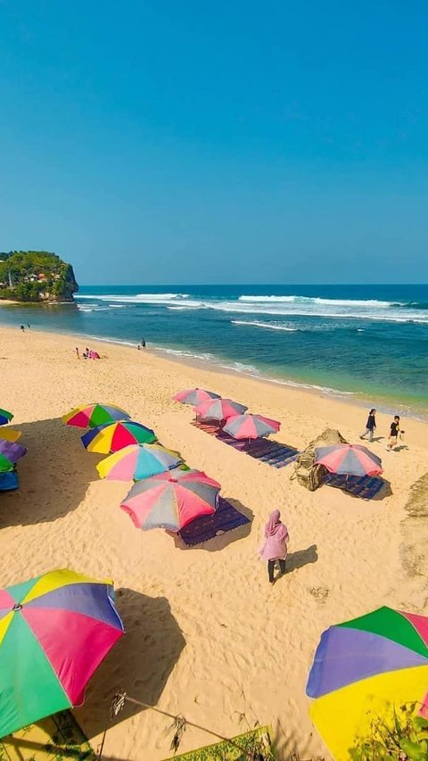 <b>Fasilitas dan Harga Tiket Masuk Pantai Indrayanti</b>