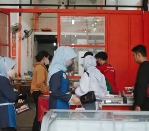 Kisah Pemilik Bakso Kribo, Pernah Ditipu Karyawan Hingga Terlilit Utang