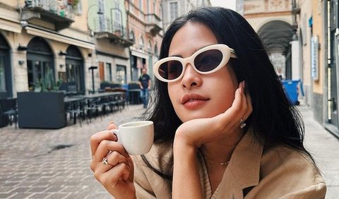 Potret Maudy Ayunda saat difoto oleh sang suami, Jesse Choi. Hasilnya bikin geleng-geleng.<br>