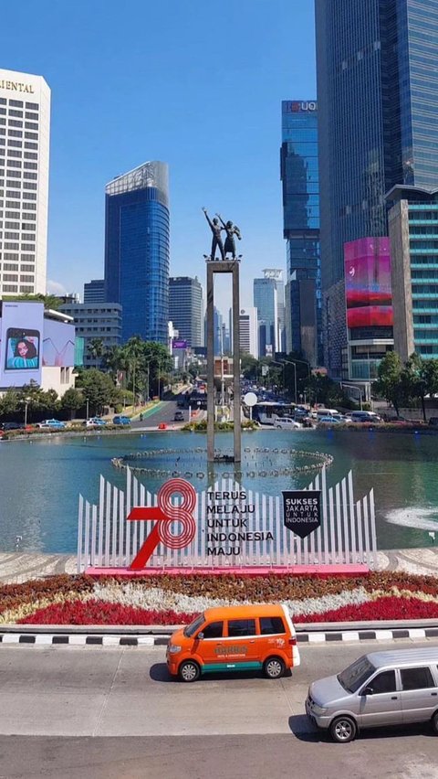 Langit di Jakarta mulai terlihat cerah dalam dua hari terakhir, setelah beberapa waktu ditutupi polusi udara. <br>