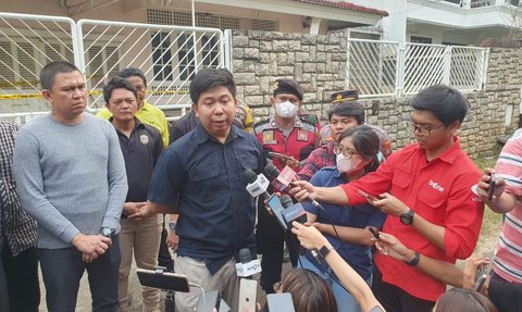 Update Kasus Ibu-Anak Tewas Mengering di Cinere: Polisi Olah TKP 1,5 Jam, Ini yang Diambil