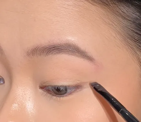 4 Styles of Eyeshadow that Can be Worn for Various Occasions