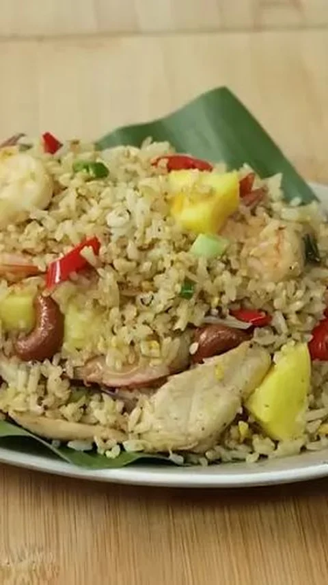 2. Nasi Goreng Nanas Khas Thailand