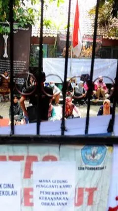 PTUN Bandung Tolak Gugatan untuk Wali Kota Depok, Begini Reaksi Kecewa Orang Tua Murid SDN Pocin 1<br>