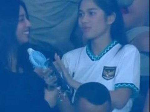 Selebrasi Pratama Arhan Usai Cetak Gol Pamer Nama Istri di Baju, Elkan Baggott Sampai Nengok Penasaran