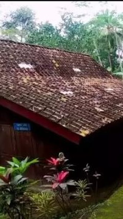 Potret Rumah Masa Kecil W.R Supratman