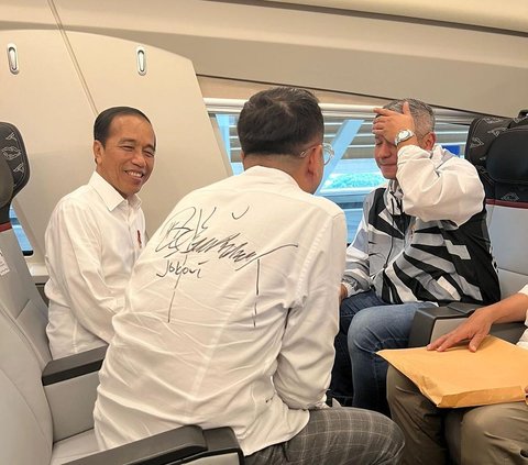 Jokowi Tries High-Speed Train, Jakarta to Bandung in Less Than Half an Hour!