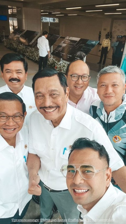 Dapat Tanda Tangan Presiden, Ini Momen Raffi Ahmad Coba Kereta Cepat Jakarta Bandung