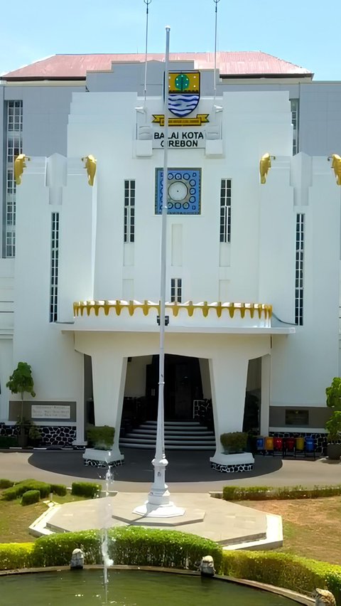 Melihat Uniknya Arsitektur Gedung Balai Kota Cirebon, Bentuknya Mirip Anjungan Kapal