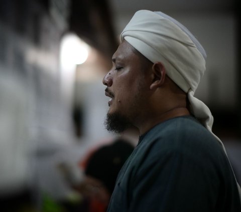 Prayer on the Last Wednesday of the Month of Safar, Asking for Protection from Calamity during Rebo Wekasan