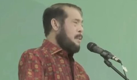 Usman mengatakan, jika pada saat itu Jusuf Kalla pernah menyebut ada 5 orang paling berkuasa di Indonesia. Mereka adalah hakim konstitusi.