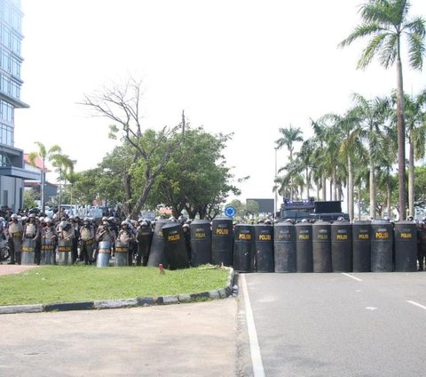 VIDEO: Komisi VI Tuntut Tindakan Lebih Beradab Pemerintah Konflik Polisi Vs Warga Rempang